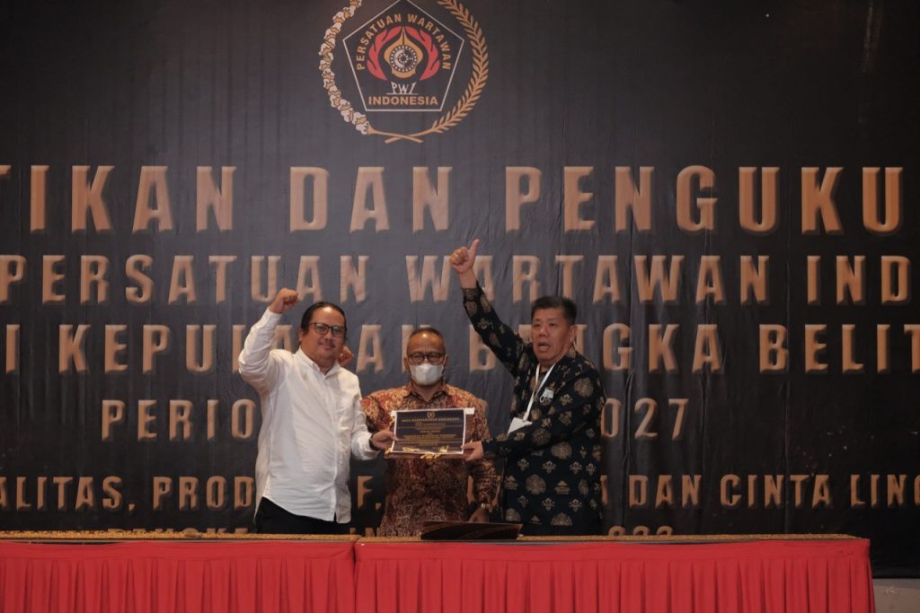 Pengurus PWI Babel Periode 2022-2027 Dilantik Aral S. Depari
