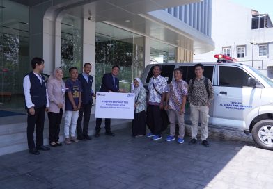 Yayasan Al Akbar Bina Maulana Terima Satu Unit Mobil Jenazah dari Bank BRI